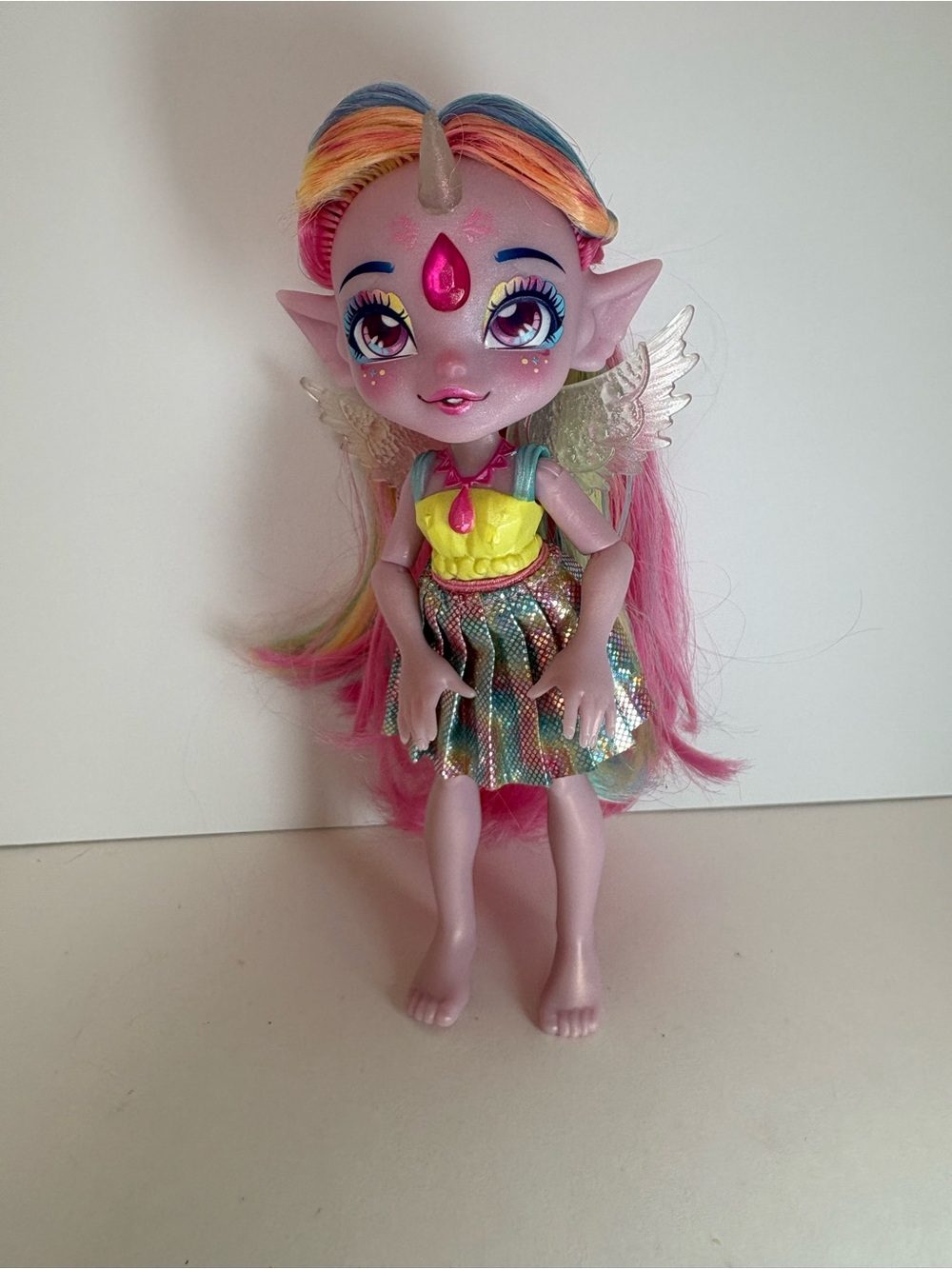 Magic Mixies Pixlings Unia Unicorn Doll MGA Pink Rainbow Hair Wings Dress 6”